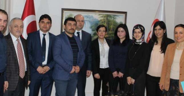 İletişim Fakültesi mezunları RTÜK'ü ziyaret etti