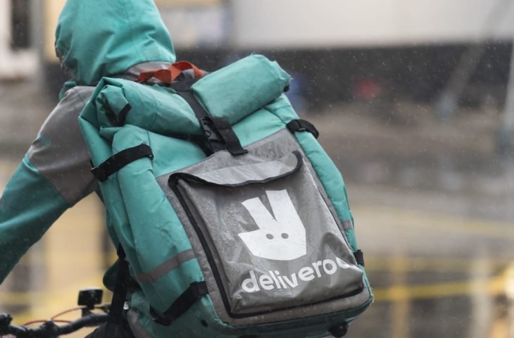 İngiltere, Amazon'un Deliveroo hisselerini soruşturuyor