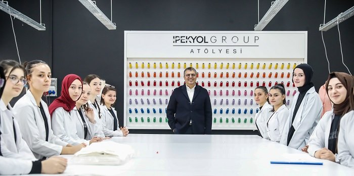 Ipekyol Group'tan Mesleki Eğitime Güçlü Destek: Türkiye'nin İlk Kız Meslek Lisesinde Atölye Hayata Geçti
