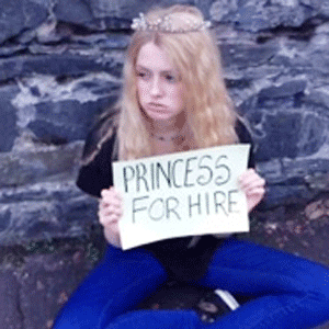 İşsiz prenses sosyal medyadan iş arıyor