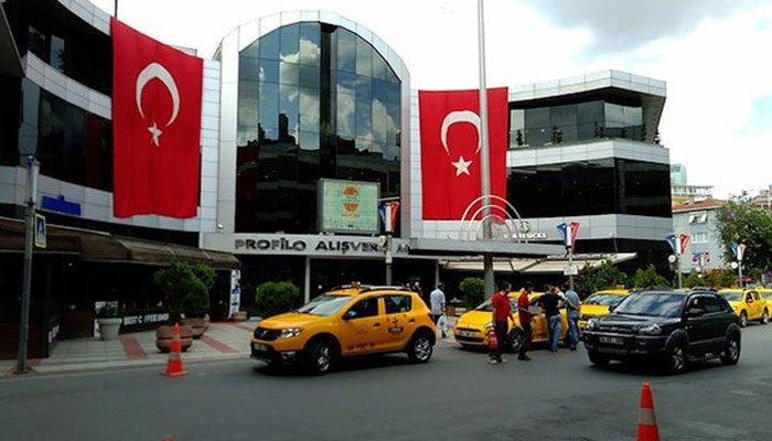 İstanbul'un ünlü AVM'si satışa çıktı!