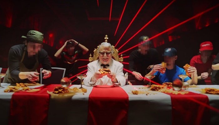 KFC rakip firma çalışanlarını lezzet testine davet ediyor!
