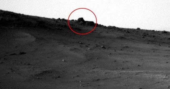 Mars'ta çekilen görüntü sosyal medyayı ikiye böldü