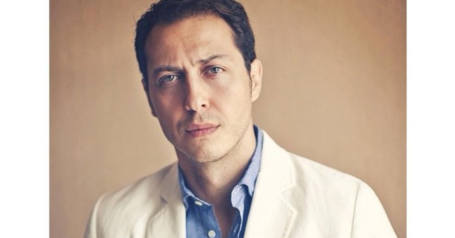 Medcezir'den kabadayılığa geçti