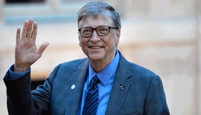 Microsoft'un kurucusu Bill Gates görevini bıraktı !