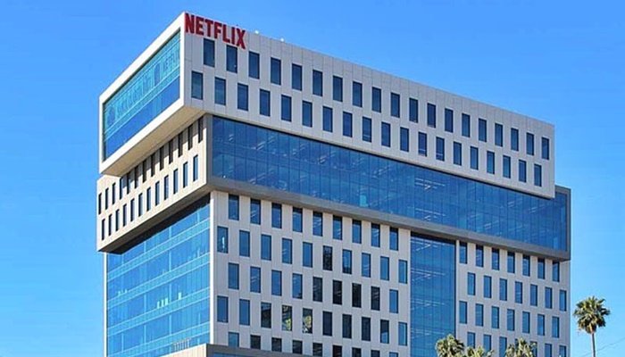 Netflix'ten Covid-19 aşı kararı