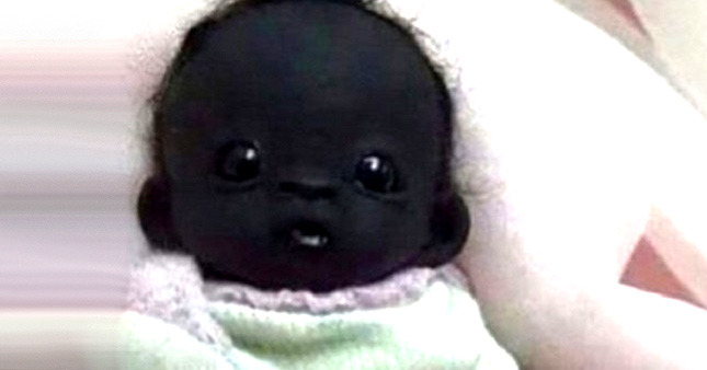 Sosyal medyayı sallayan siyah bebek