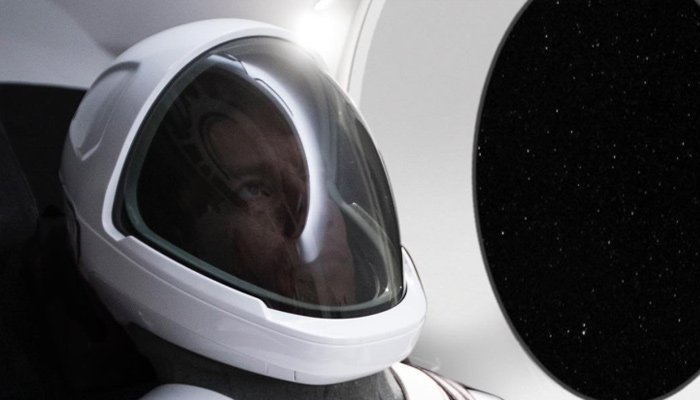 SpaceX 2021'de uzay turisti taşımaya başlıyor