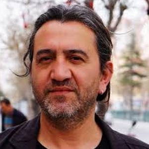 Tek suçu kartopu oynamak!