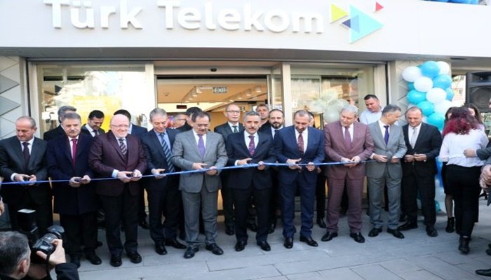 Türk Telekom'un Atakum Müşteri Merkezi açıldı...