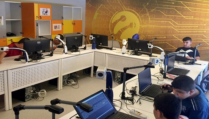 Turkcell'den engelli bireylere destek