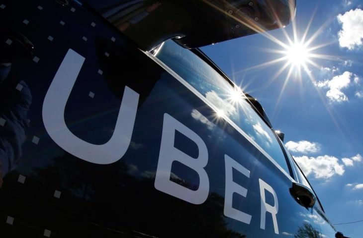Uber ve Lyft çalışanların zam isteğine savaş açıyor