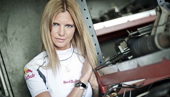 Ünlü ralli pilotu Burcu Çetinkaya ekranlara dönüyor!