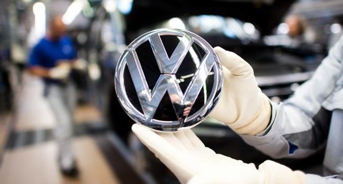 Volkswagen o fabrikasındaki üretimi yavaşlattı!