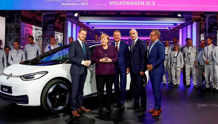 Volkswagen'in elektrikli modeli ID.3'ün üretimi başladı