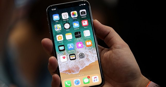 iPhone X Türkiye'de cep yakıyor